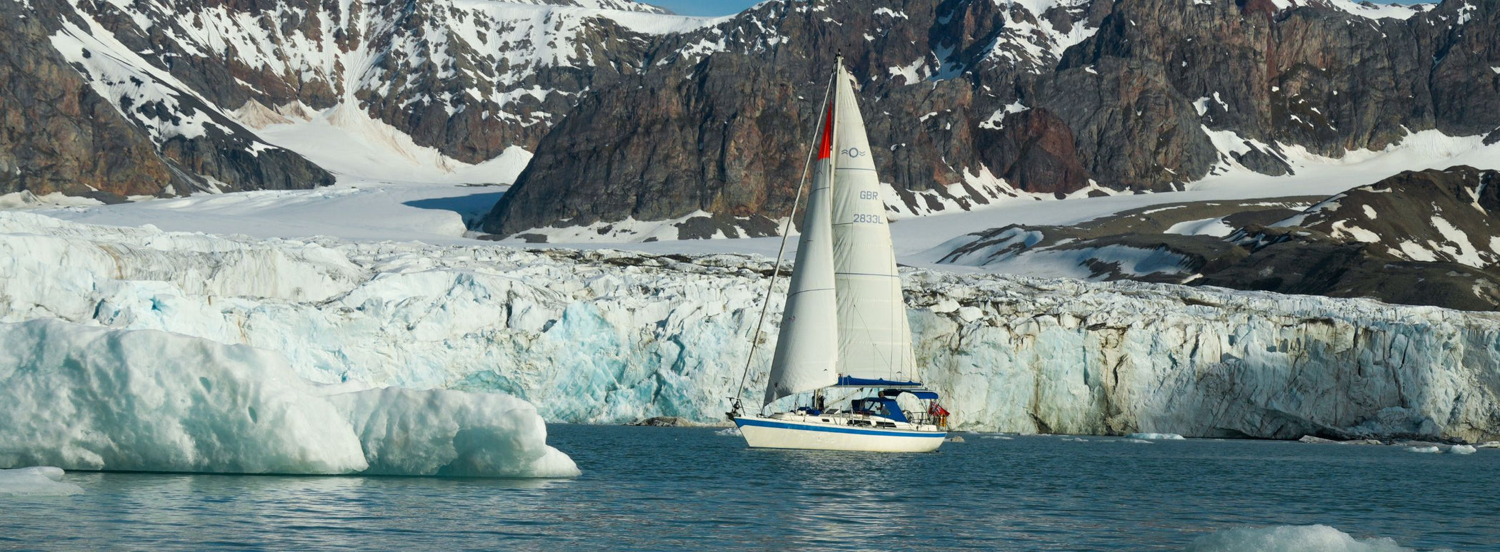 Sailing Svalbard with Sailing Yacht Florencee
