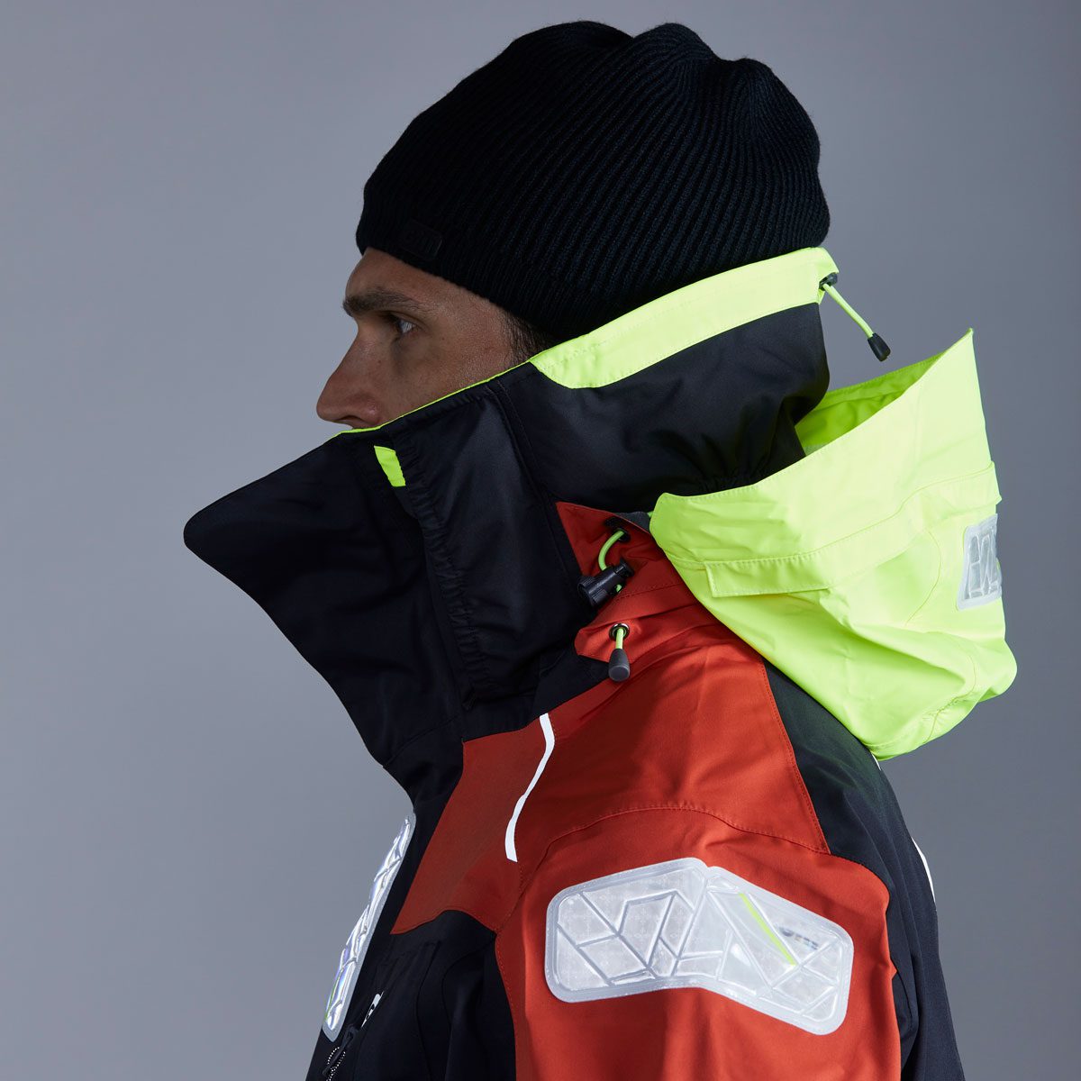 os1-jacket-studio-model-collar-hood