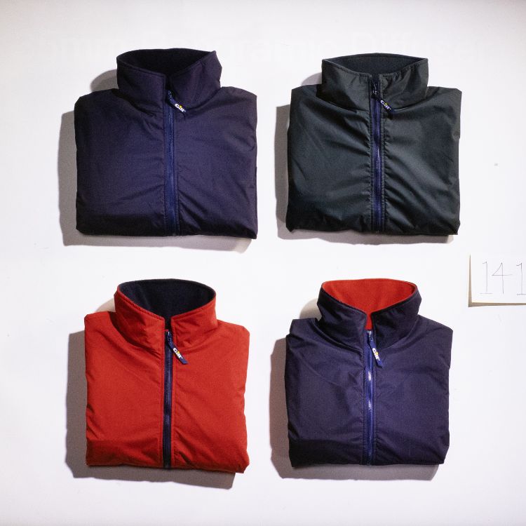 Crew Jacket Supporting (4) Crew Jacket Supporting (4)